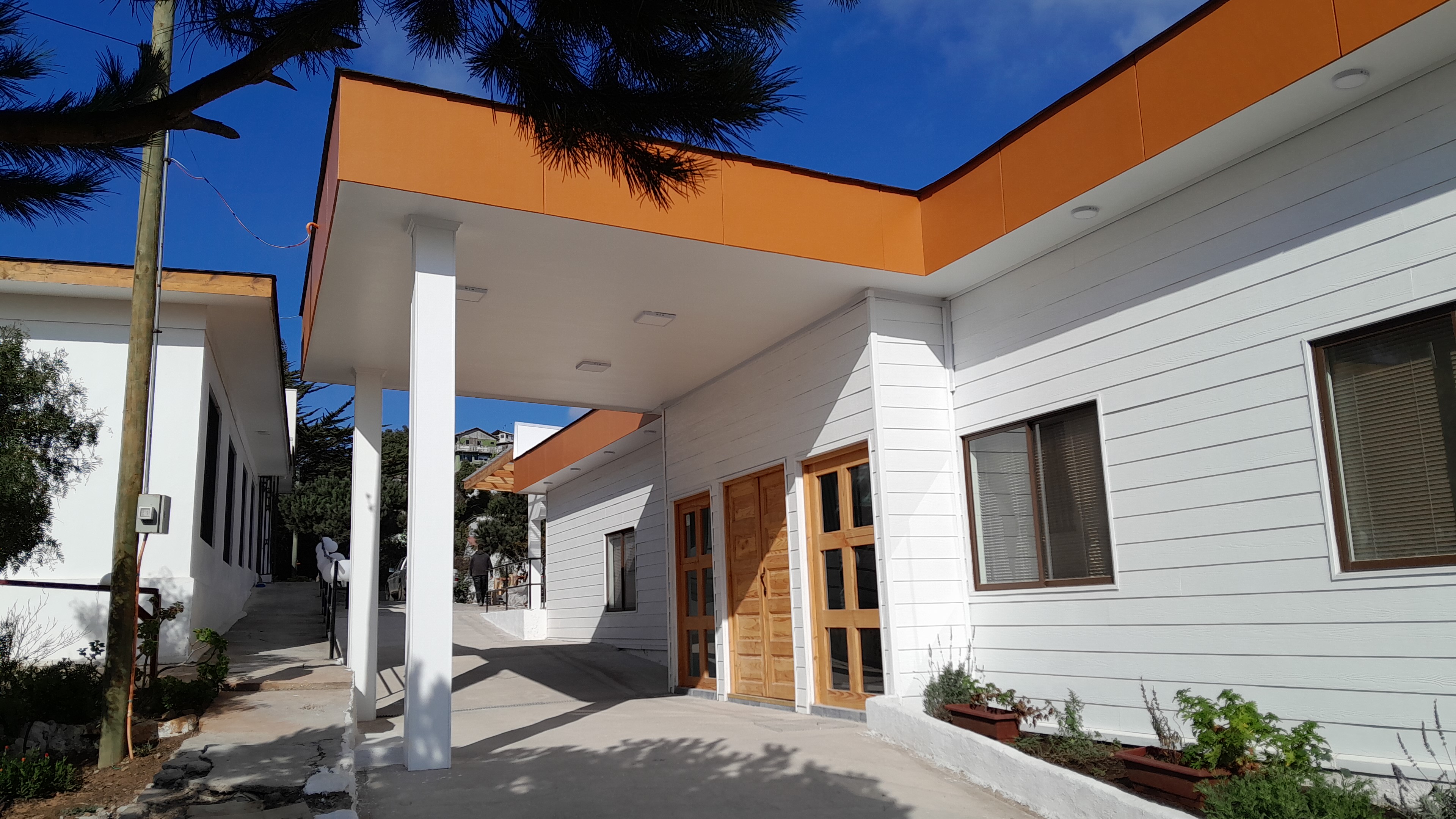 Colegio — fachada principal